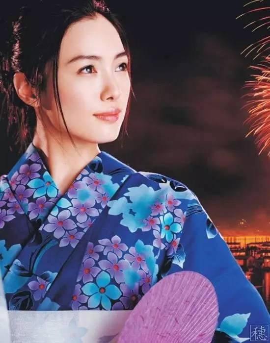 美女无衣无内裤的网站